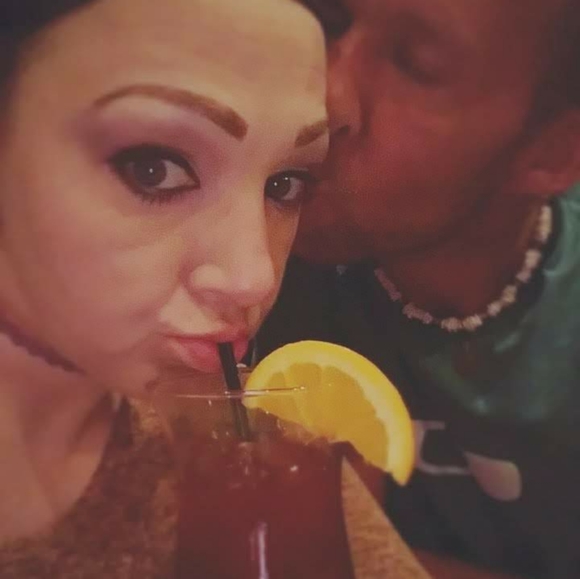 Meet your Posher, Van & April Cook - Picture 14 of 14